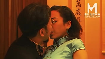 Study the sensual world of Japanese massage parlors with Su Qing Ke in this red-hot video